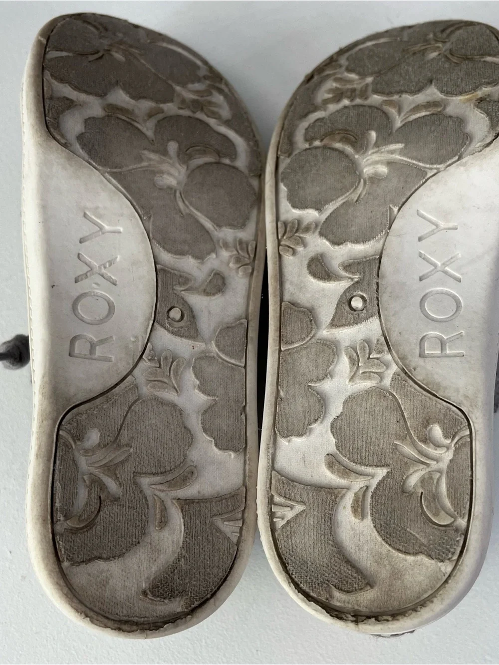 Roxy Gray Girls Shoes Size 13, Slip On Bayshore Closed Knit